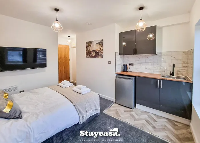 Delightful Spacious Haven With Large Driveway 別荘 *