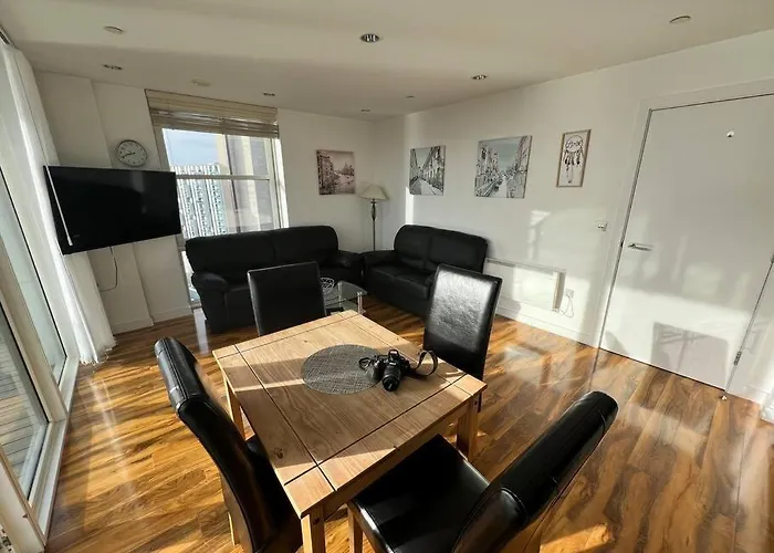 Spacious 2 Bedroom Flat Stunning Waterside View 아파트