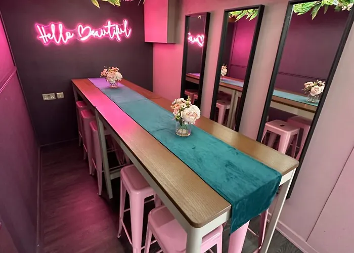 Manchester's Only Private Party For 12 With Makeup Apart Otel 4*