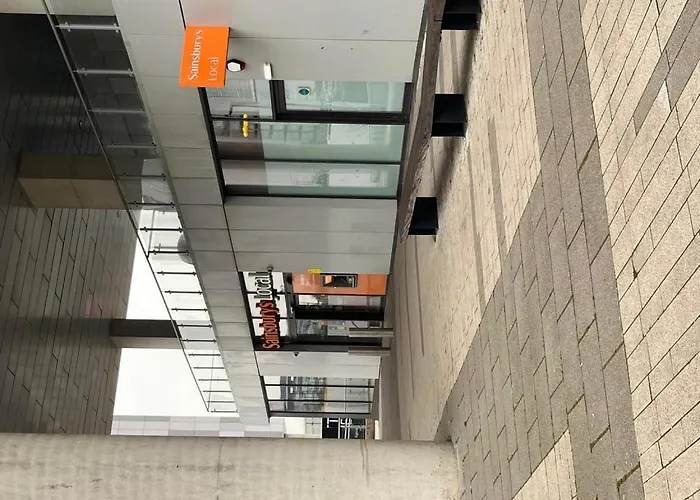 Immaculate 1-bed On The 26th Floor