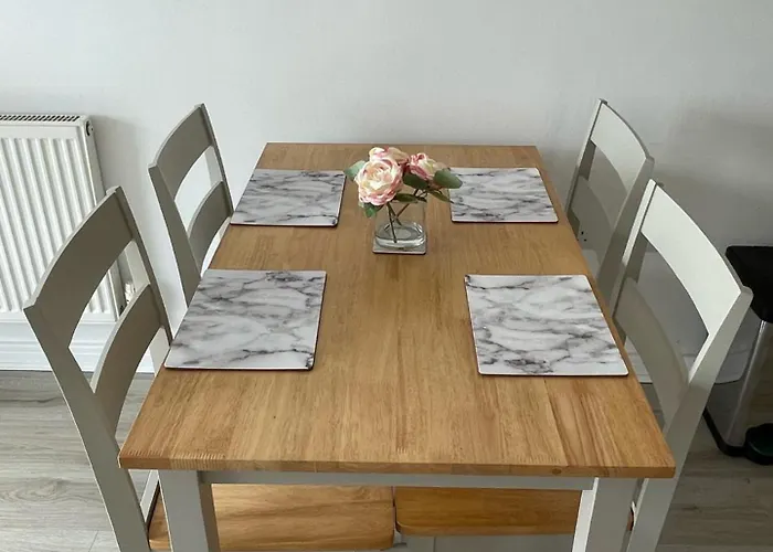 Balcony - Views Of Etihad Stadium - Near Coop Live Arena - Free Parking Apartament *