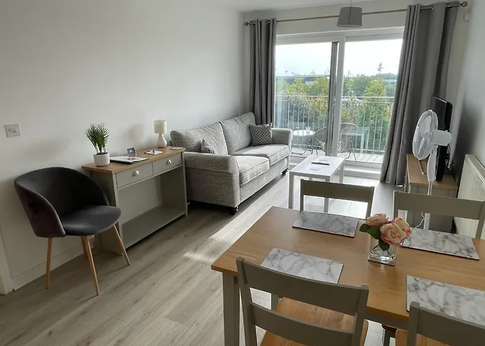 Balcony - Views Of Etihad Stadium - Near Coop Live Arena - Free Parking *