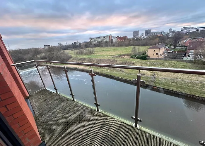 Adelphi Wharf By Beehosting Apartament *