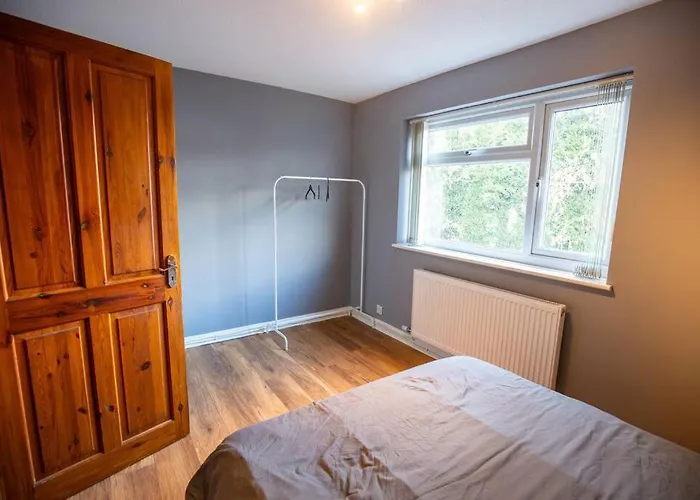 Entire 1 Bedroom House In