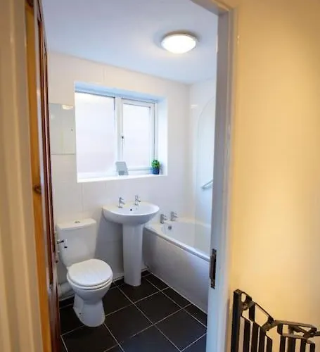 Apartament Entire 1 Bedroom House In Manchester