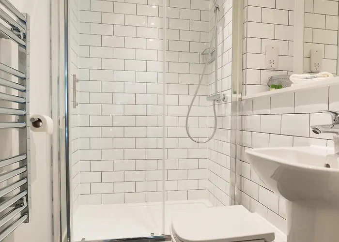 Morden 2 Bed - Old Trafford Apartamento Mánchester