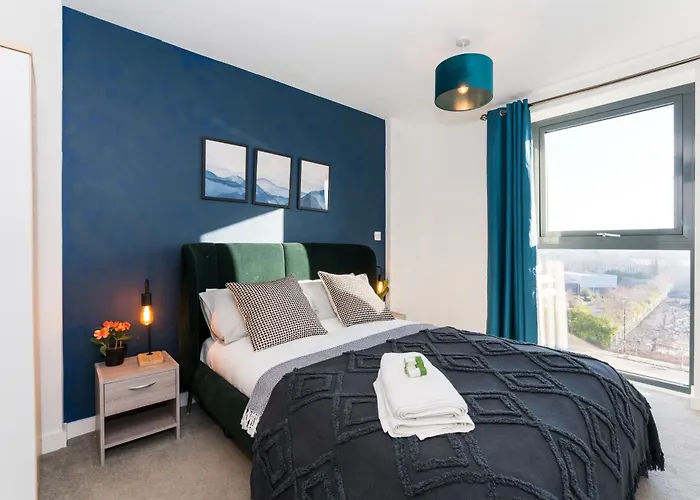 Апартаменты Morden 2 Bed - Old Trafford *