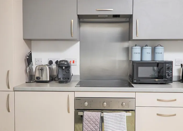 The Salford Quay, Warm & Beautiful With Hyper Fast Wifi & Great Views! *