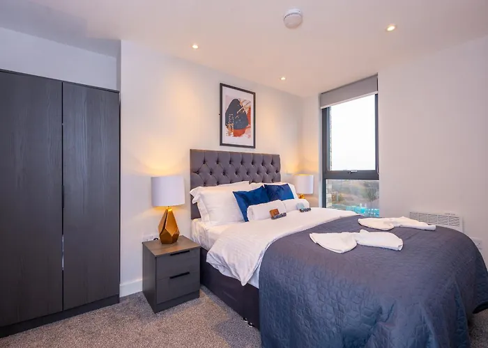 Cosy 1 Bed - Perfect For Long By Valore Services Apartament