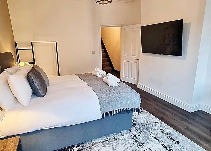 Stunning Luxury Spacious - 5 Bedrooms - Rest & Recharge In Casa vacanze Manchester