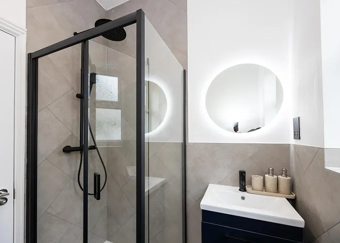 Casa vacanze Stunning Luxury Spacious - 5 Bedrooms - Rest & Recharge In Manchester