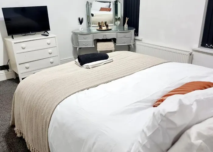 Gorgeous Stylish Cheri Victorian House In * Manchester