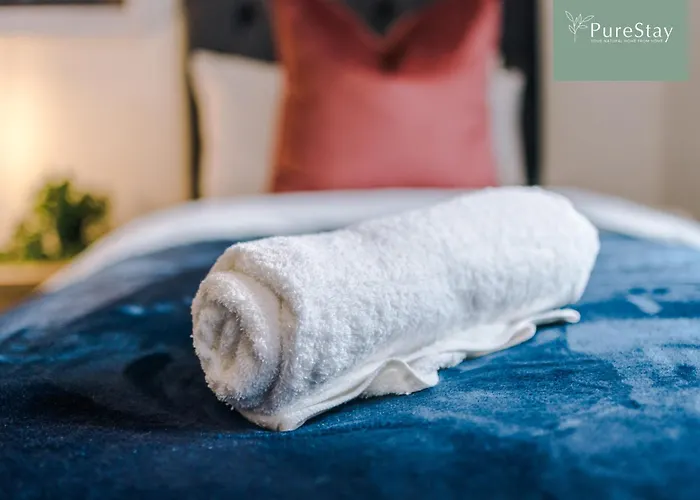 Сasa de vacaciones Modern 5 Bedroom House In By Purestay - Short With Service & Free Parking Mánchester