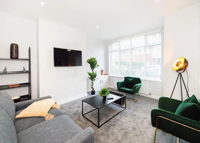 شقة Hassle-free & Handsome Brand-new 3-bed مانشستر