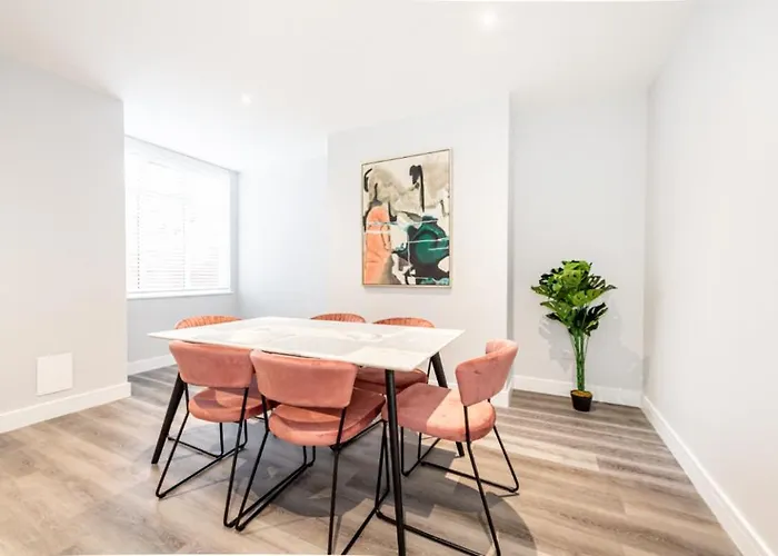 Appartamento Hassle-free & Handsome Brand-new 3-bed *