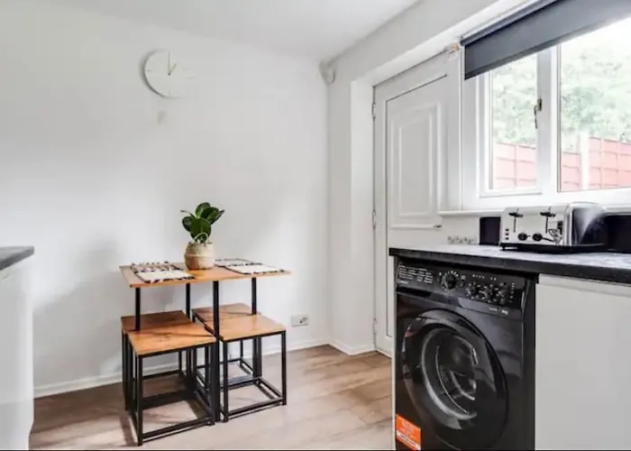 別荘 New Build House Near Trafford Centre With Drive *