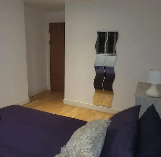 Fantastic 2 Bedroom * 맨체스터