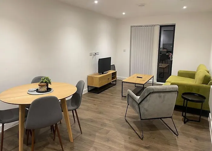 Luxury 2 Bedroom In The Heart Of Апартаменты *