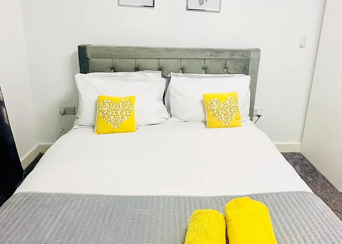 Private Modern Ensuite Near Etihad Stadium *