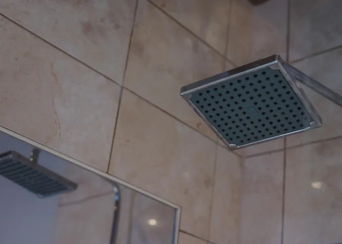 Ferienhaus Spacious 5bed House In South - Pass The Keys Manchester