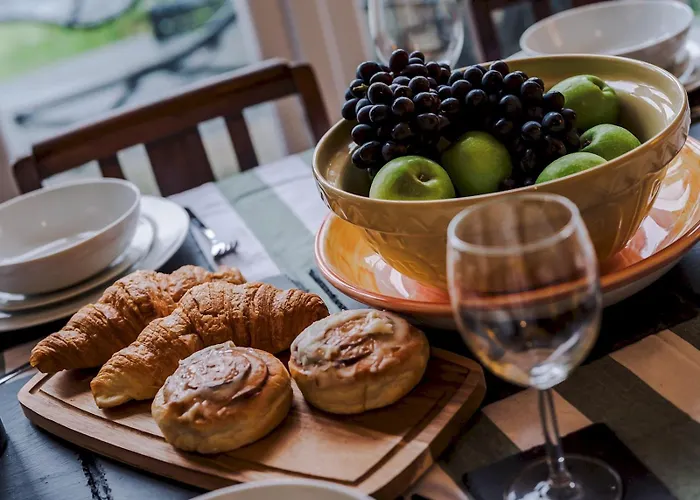 Casa de Férias Spacious 5bed House In South - Pass The Keys