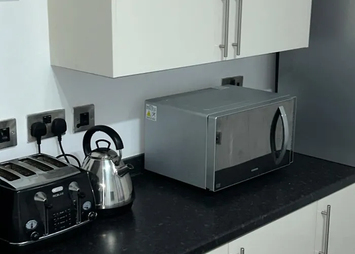 Lovely 1 Bed In Salford * 맨체스터