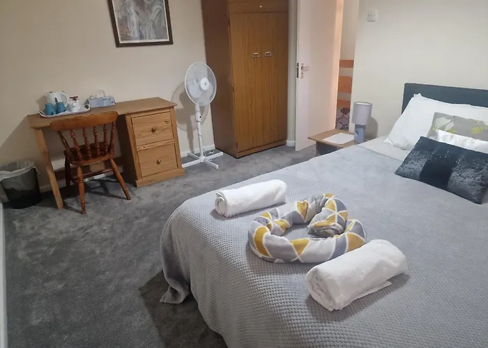 The Pride Of Manchester, Trafford مانشستر