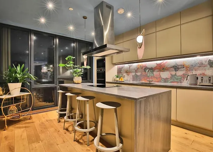 Hammock Heights! Hot Tub,private Garage,citycentre 맨체스터