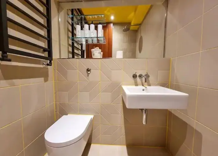 Hammock Heights! Hot Tub,private Garage,citycentre