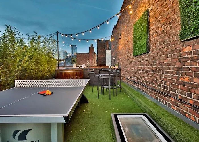 Hammock Heights! Hot Tub,private Garage,citycentre Manchester