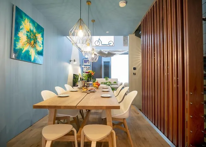 아파트 Hammock Heights! Hot Tub,private Garage,citycentre