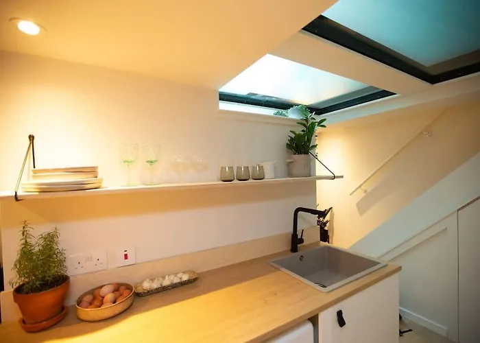 Chorlton Stylish & Roof Terrace Manchester