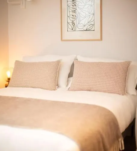 Chorlton Stylish & Roof Terrace Manchester