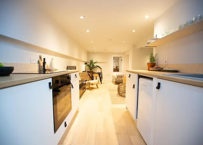 Chorlton Stylish & Roof Terrace Manchester