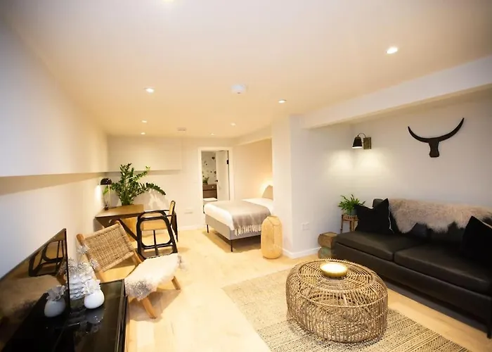 Chorlton Stylish & Roof Terrace Daire Manchester