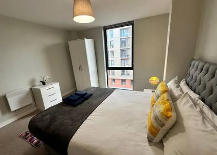 Modern 1 Bed Sleeps 2 Manchester