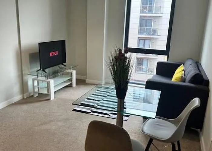 Modern 1 Bed Sleeps 2 Apartmán *