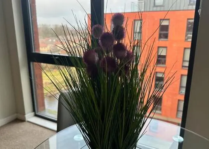 Large 1 Bed In Sleeps 2 Mánchester