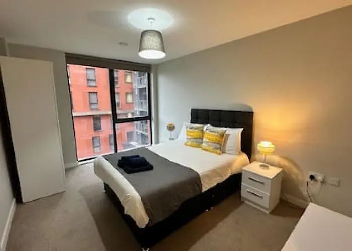 Daire Fab 1 Bed With Balcony And River Views Sleeps 2 *