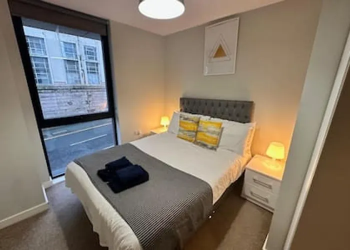 Airy 1 Bed Sleeps 2 * Manchester
