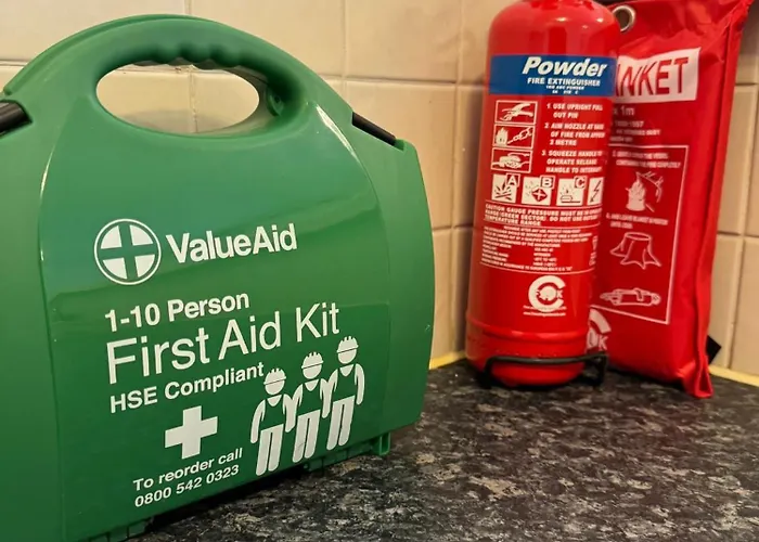 Appartement Sleeps 5-netflix-parkg-near Centre-etihad-coop Live