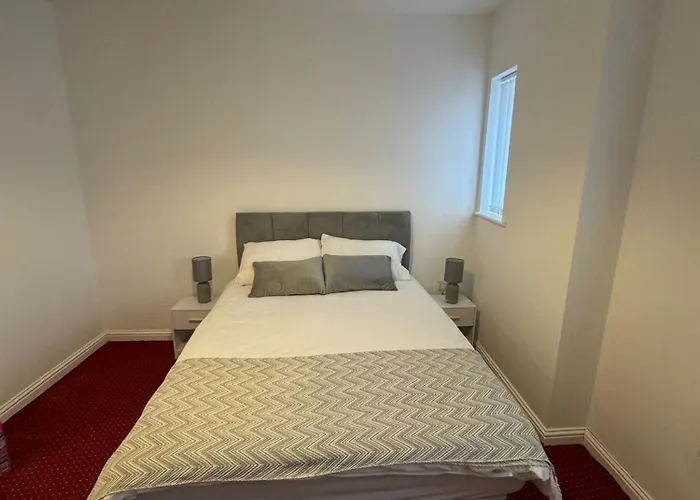 Sleeps 5-netflix-parkg-near Centre-etihad-coop Live Appartement *