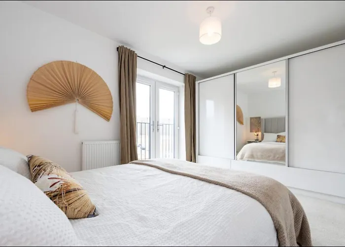 Elegance Retreat - 2 Bed With Parking 別荘 マンチェスター