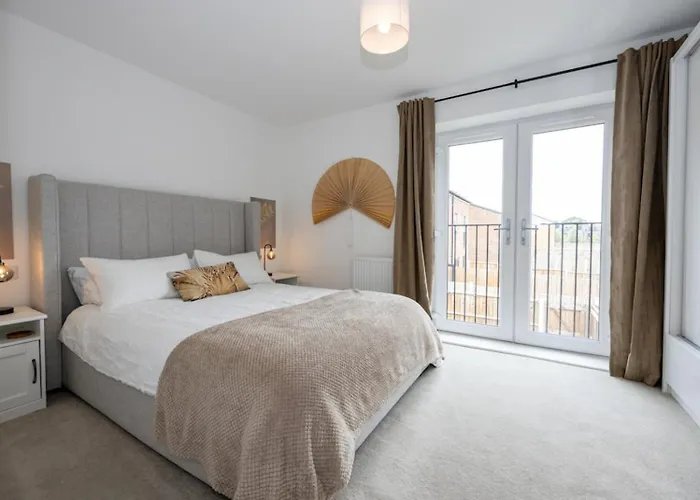 Сasa de vacaciones Elegance Retreat - 2 Bed With Parking