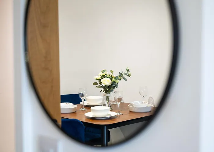 Stylish & Spacious Salford Quays One Bedroom High Floor With Balcony 아파트 맨체스터