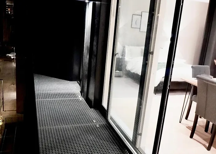 Luxury 2 Bed With Balcony * 맨체스터