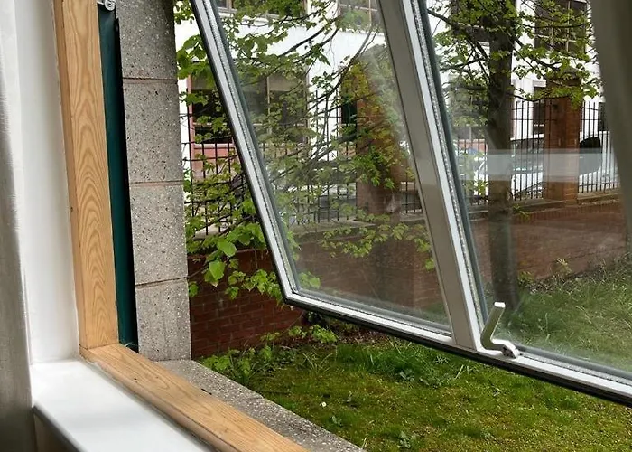 Centre 4 * 맨체스터