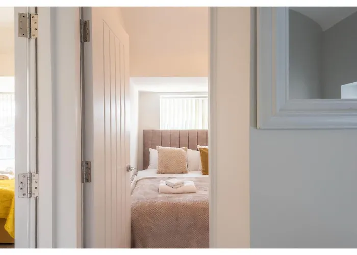 Daire Cozy 3 Bd House, Perfect For Large Group Of 6