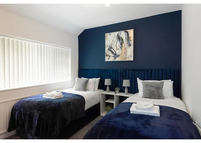 Cozy 3 Bd House, Perfect For Large Group Of 6 Manchester