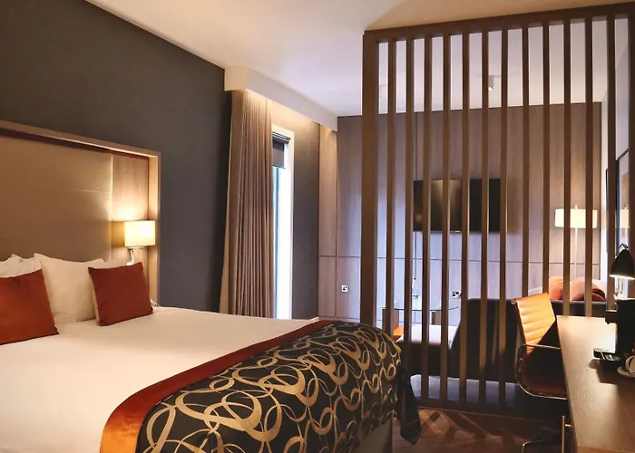 Clayton Centre 호텔